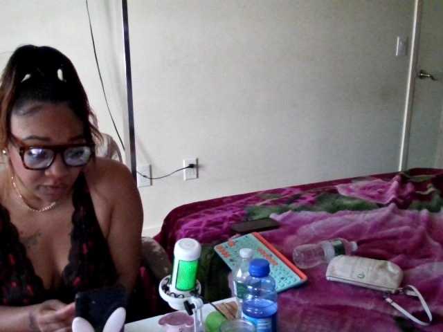 Tinasnoww69