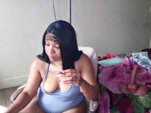 Tinasnoww69 webcam