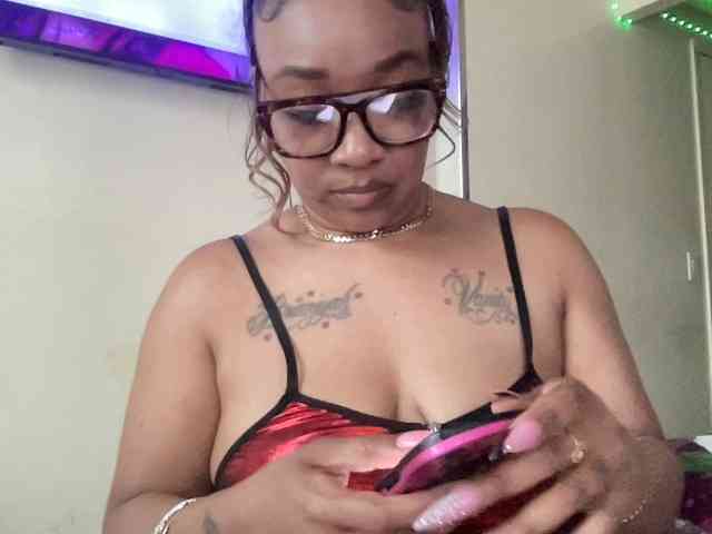 Tinasnoww69 webcam