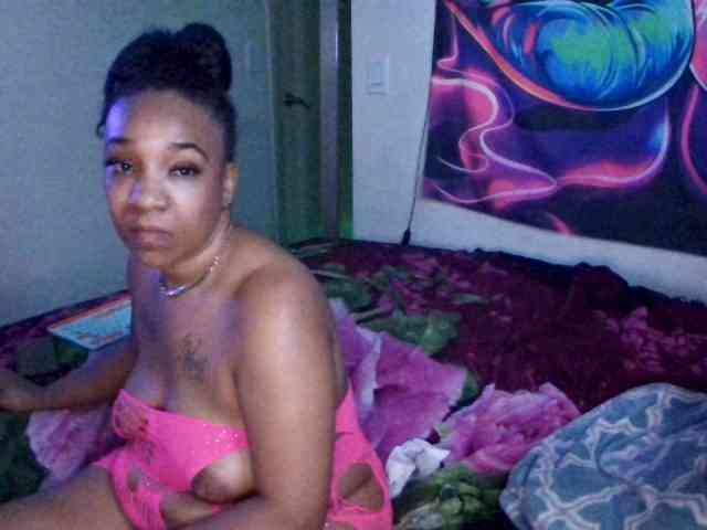 Tinasnoww69 webcam