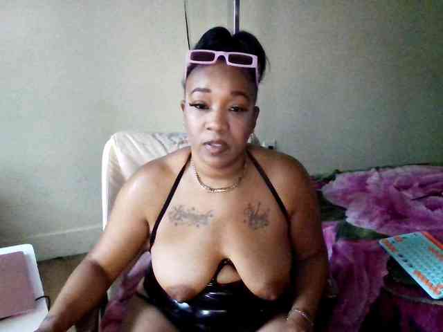 Tinasnoww69 webcam