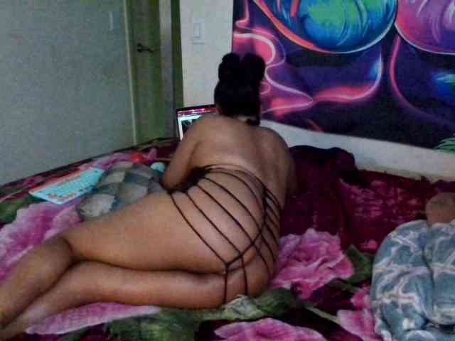 Tinasnoww69 webcam