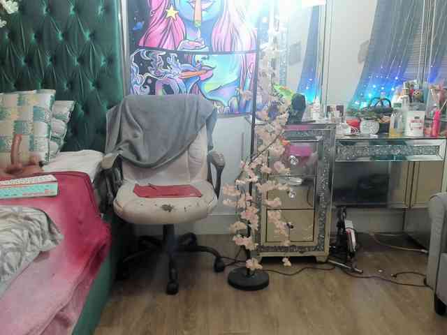 Tinasnoww69 webcam