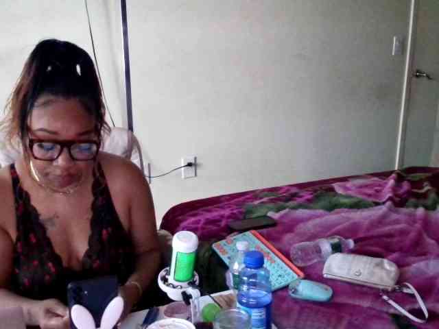 Tinasnoww69 webcam