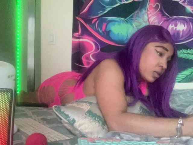 Tinasnoww69