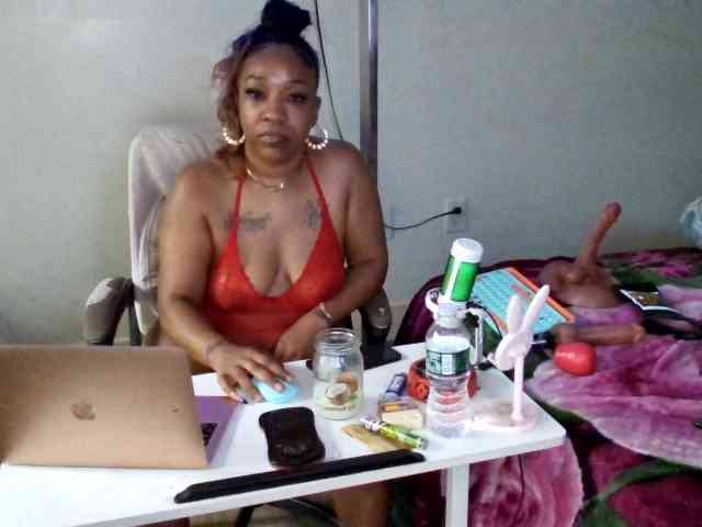 Tinasnoww69 webcam