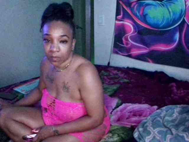Tinasnoww69 webcam