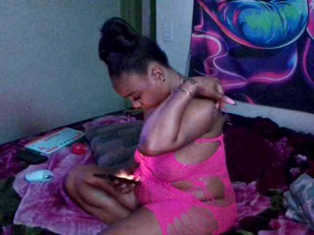 Tinasnoww69 webcam