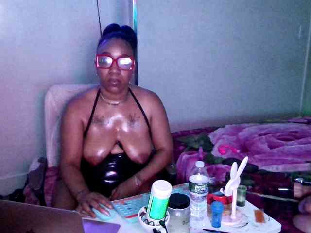 Tinasnoww69 webcam