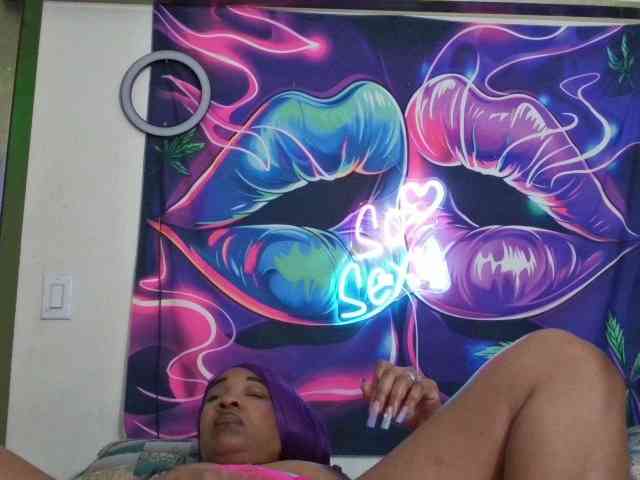 Tinasnoww69