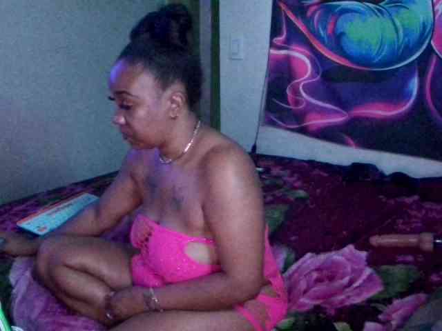 Tinasnoww69 webcam
