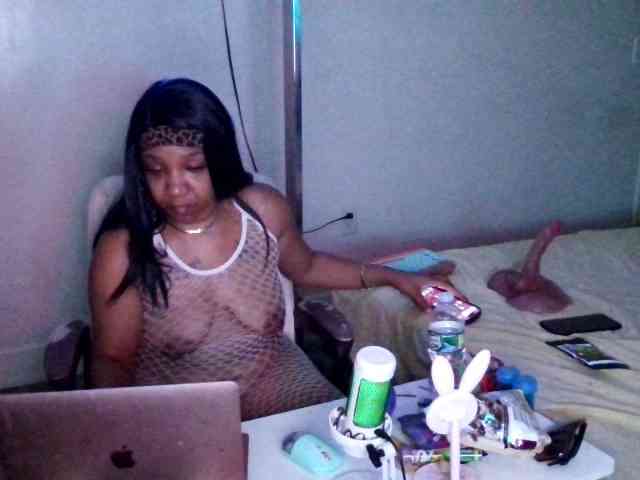 Tinasnoww69 webcam