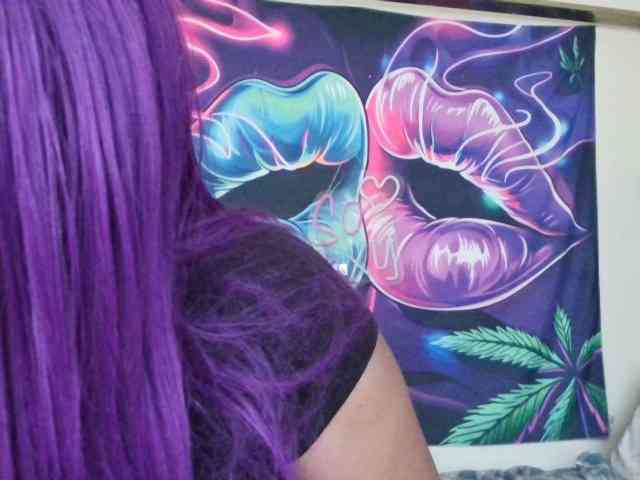 Tinasnoww69 webcam