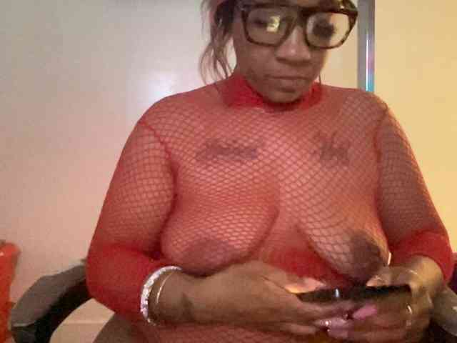 Tinasnoww69 webcam