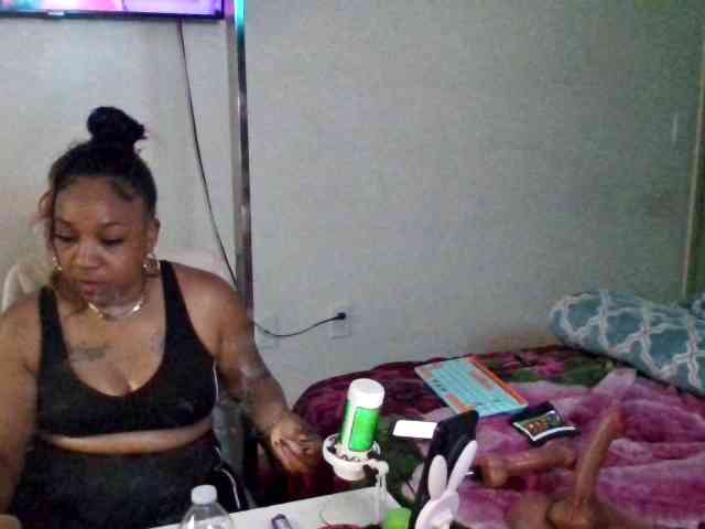 Tinasnoww69 webcam