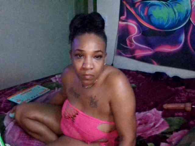 Tinasnoww69 webcam