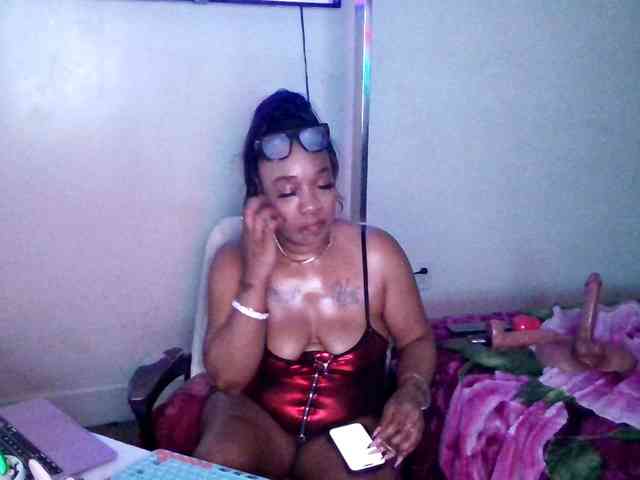 Tinasnoww69 webcam