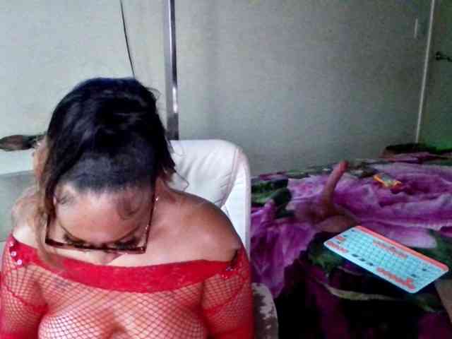 Tinasnoww69 webcam