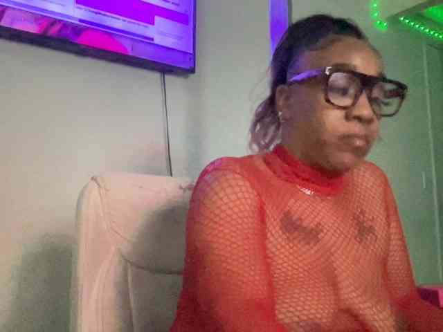 Tinasnoww69 webcam