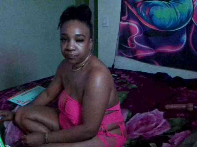Tinasnoww69 webcam