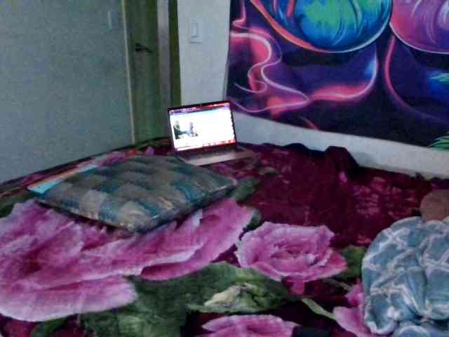 Tinasnoww69 webcam