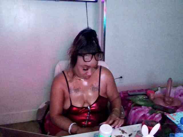 Tinasnoww69 webcam