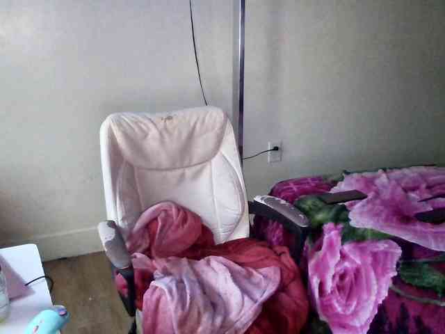 Tinasnoww69 webcam