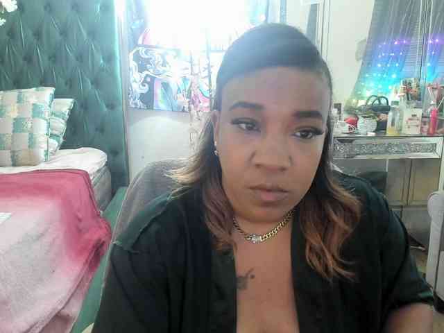 Tinasnoww69 webcam