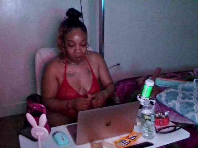 Tinasnoww69 webcam