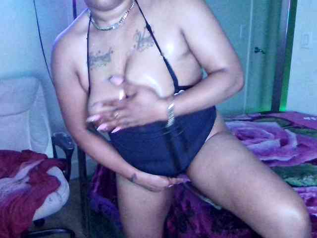 Tinasnoww69 webcam