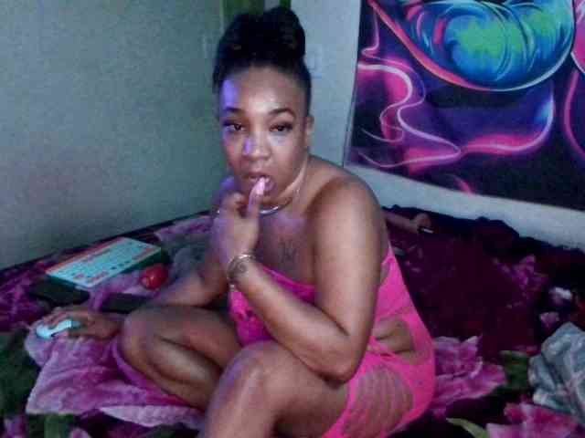 Tinasnoww69 webcam