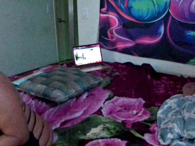 Tinasnoww69 webcam