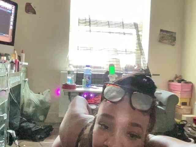 Tinasnoww69 webcam