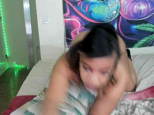 Tinasnoww69 webcam