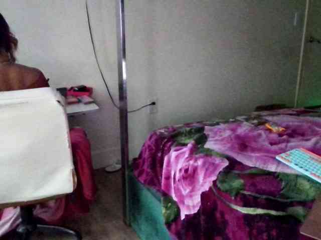 Tinasnoww69 webcam