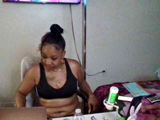 Tinasnoww69 webcam