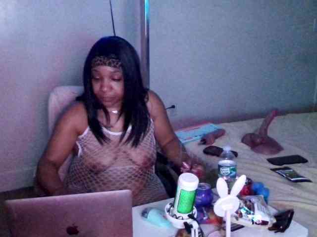 Tinasnoww69 webcam