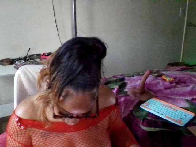 Tinasnoww69 webcam