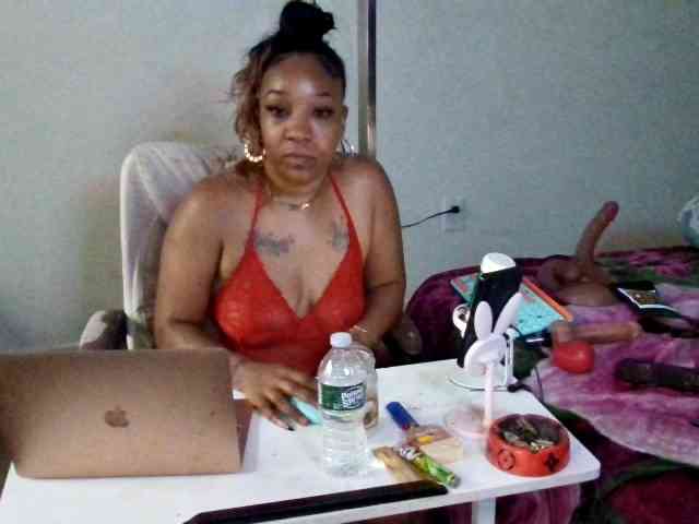 Tinasnoww69 webcam