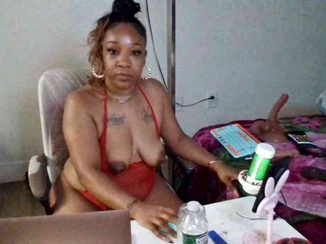 Tinasnoww69 webcam