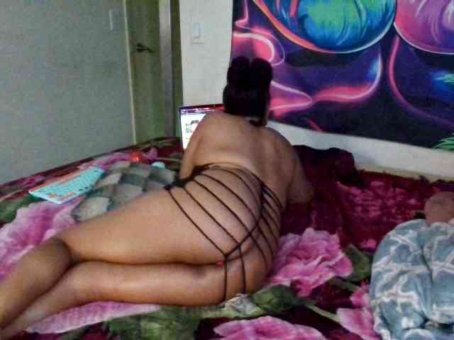 Tinasnoww69 webcam