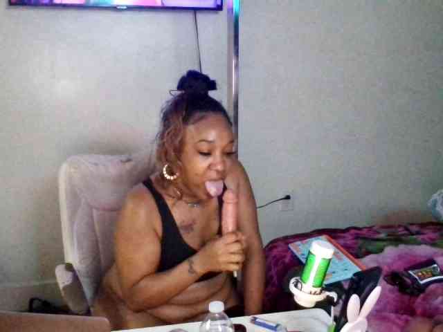 Tinasnoww69 webcam