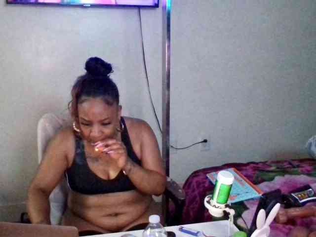 Tinasnoww69 webcam