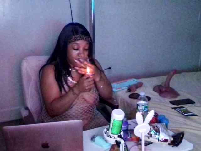 Tinasnoww69 webcam