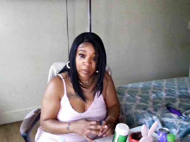 Tinasnoww69 webcam
