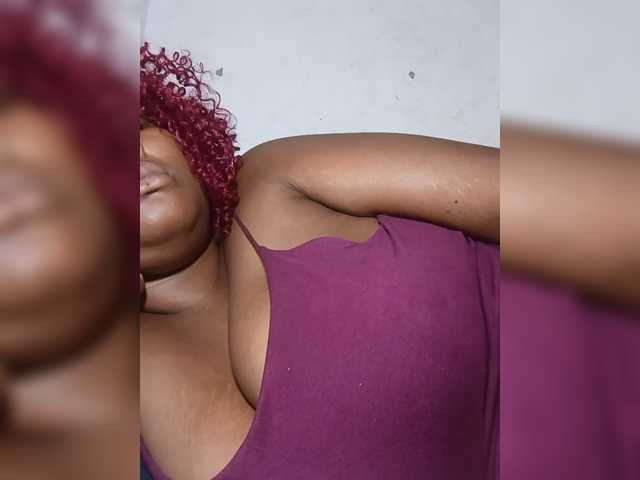 Hanaia1 live cam on BongaCams