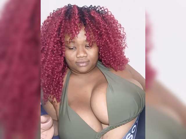 Hanaia1 live cam on BongaCams