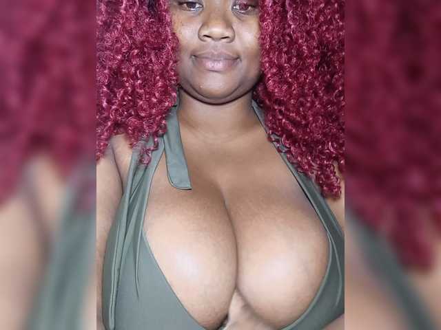 Hanaia1 live cam on BongaCams