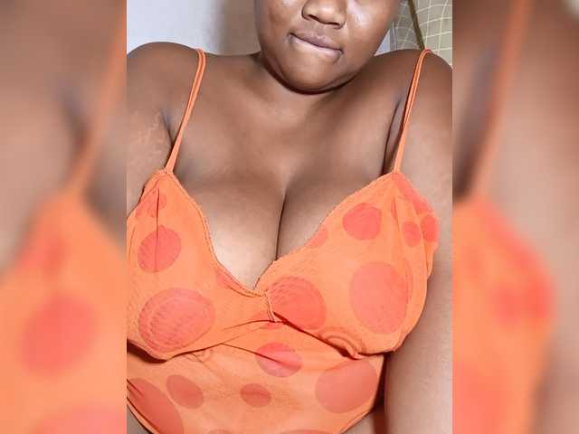 Hanaia1 live cam on BongaCams