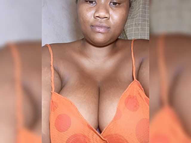 Hanaia1 live cam on BongaCams